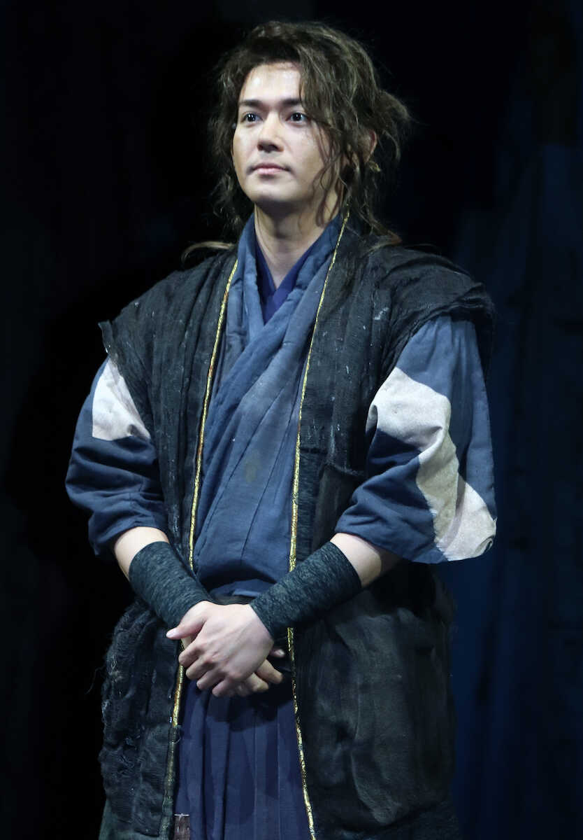 WEST.小瀧望、井上ひさし“幻の戯曲”初演で極悪役に挑戦!「徹底的に強情で薄情」な役に心痛める場面も