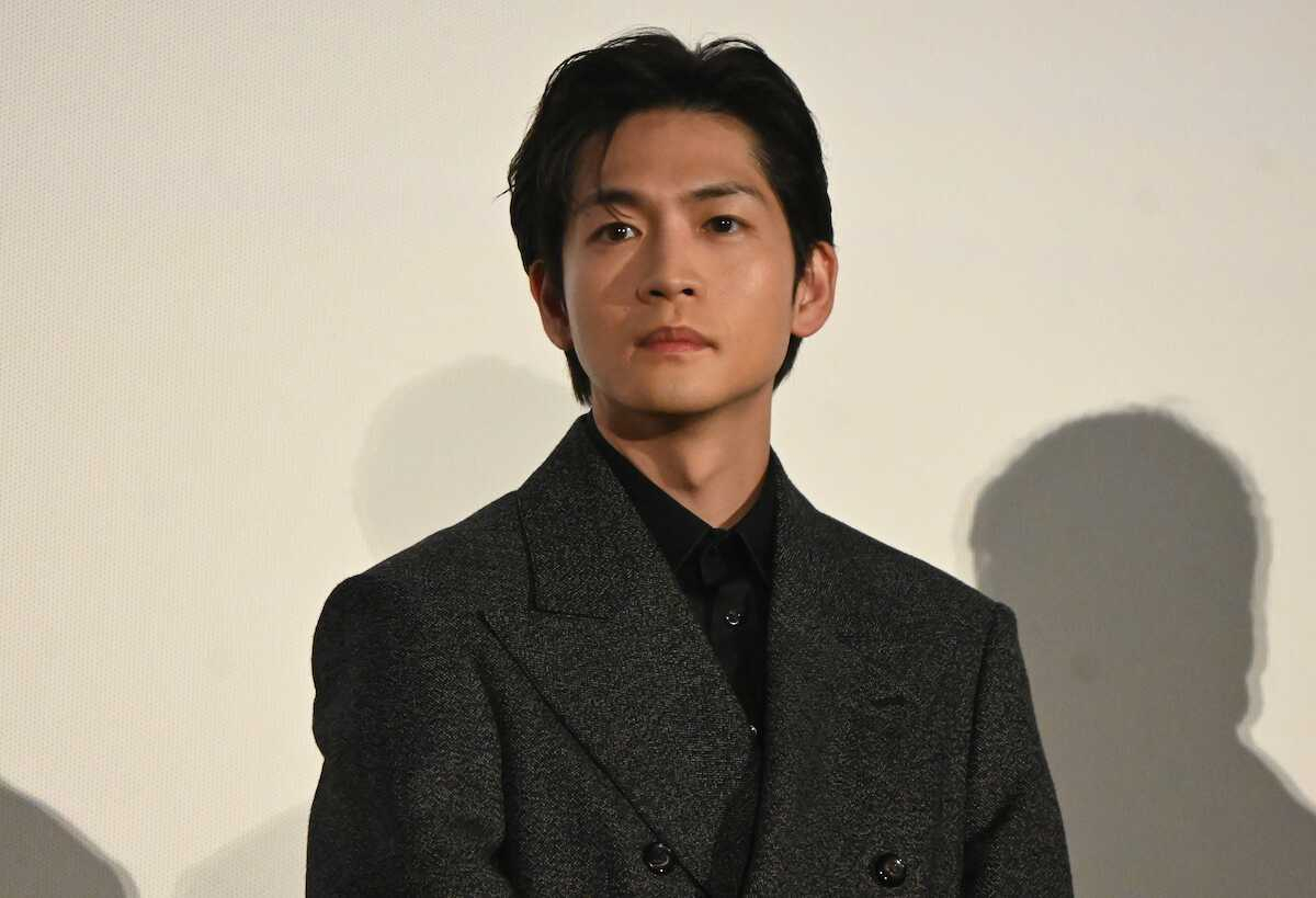 松下洸平、第1子誕生を発表「我が子が優しさと笑顔に溢れた毎日を過ごせるように」 昨年7月結婚発表