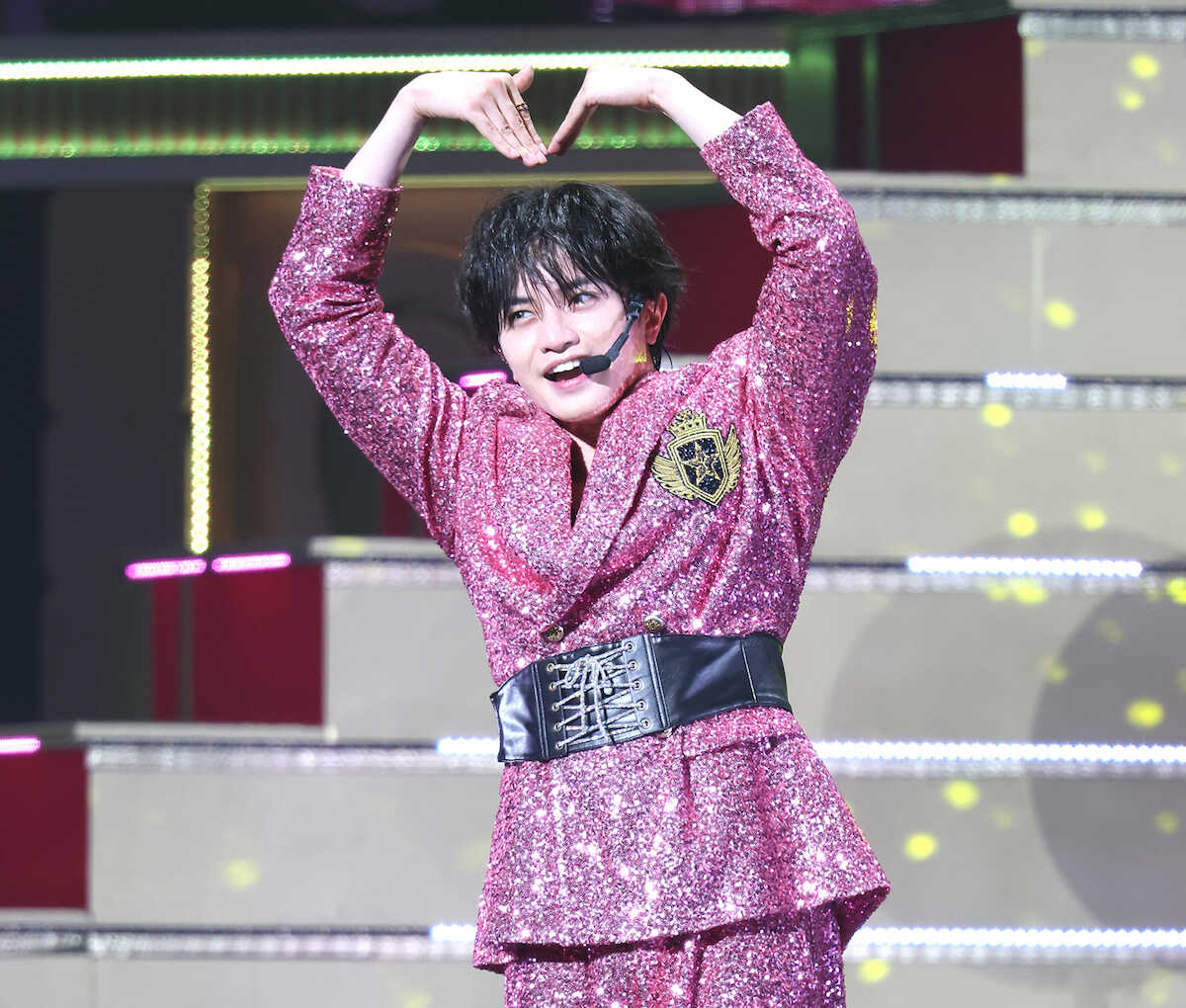 【中島健人、一問一答②】「若君に会いたいの?」U:nityの熱望に応え、和装姿で新曲「鬼事」をサプライズ披露!