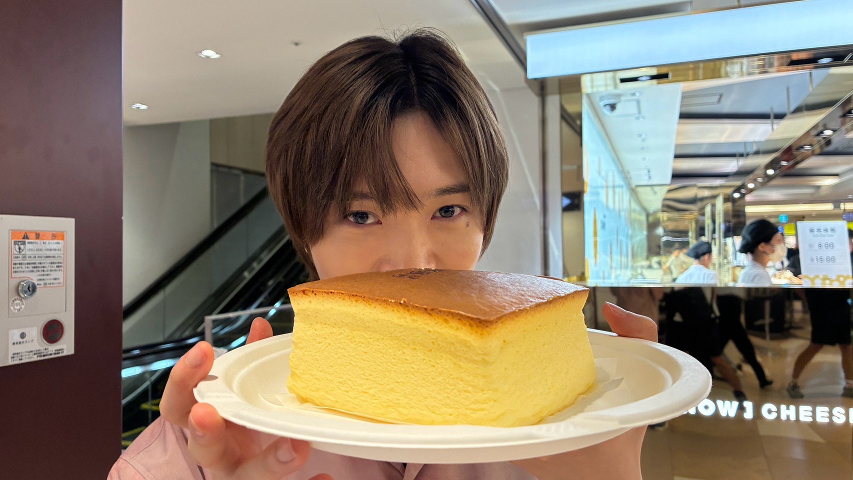 【IMP.通信】ご褒美スイーツに大感動!佐藤新が「史上1番エアリー」とうなったチーズケーキとは