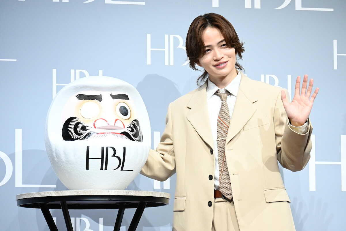菊池風磨「信じられないくらい寄る」、ドアップすぎる新CMに照れ笑い「いけてる眉毛」の仕上がりに大満足
