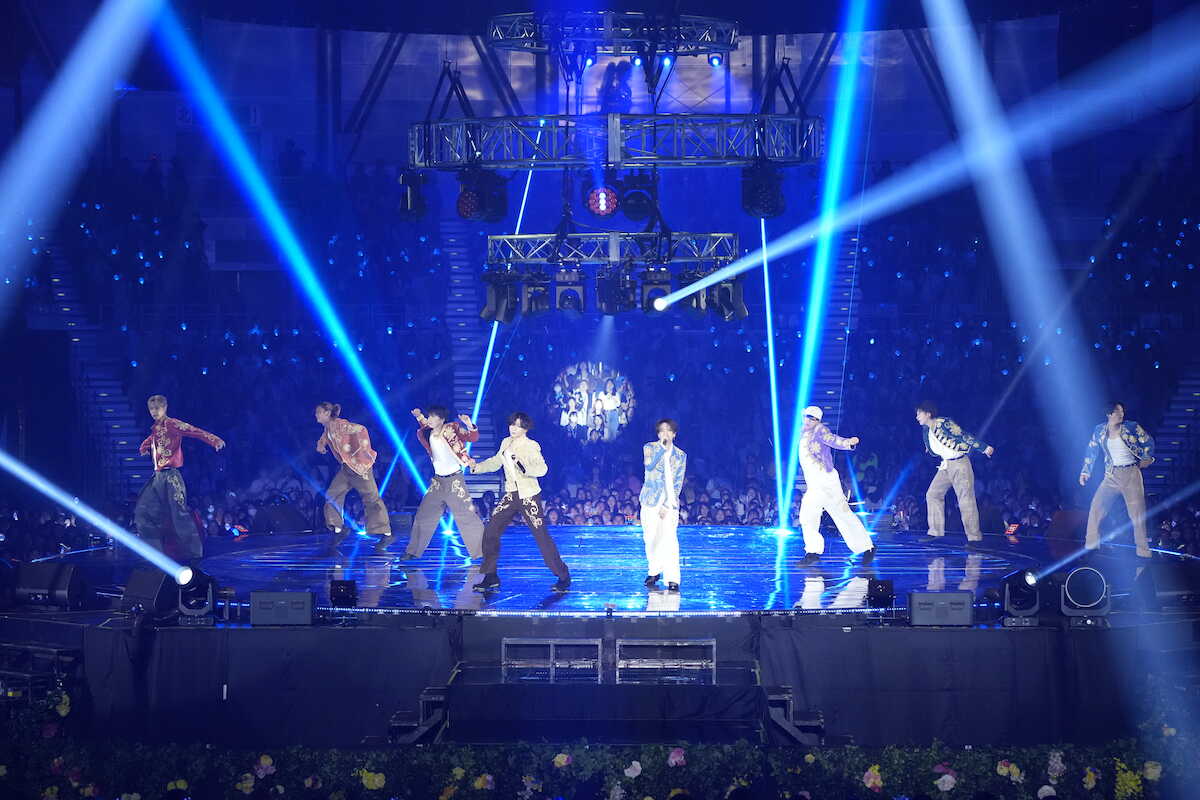 FANTASTICS、サンドーム福井で全国ツアー完走!天国の仲間と巡った“9人”の10周年ツアー